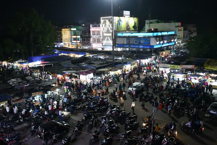 BOKARO NEWS: धनतेरस पर बोकारो-चास का बाजार रहा गुलजार, 300 से अधिक करोड़ का हुआ कारोबार