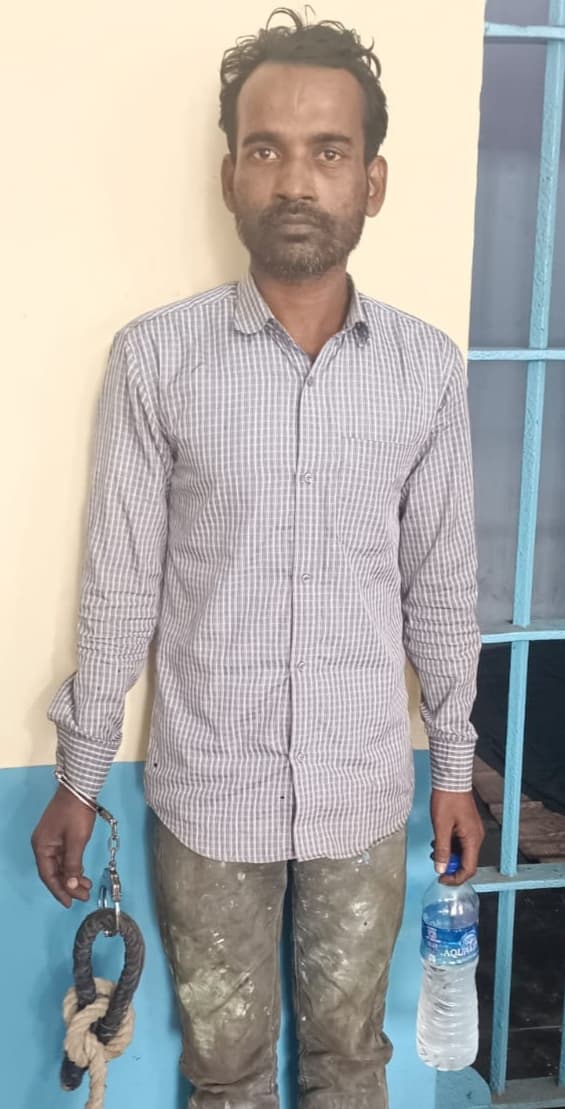 Dhanbad News: बीसीसीएल के वर्कशॉप में तांबा चुराते युवक गिरफ्तार