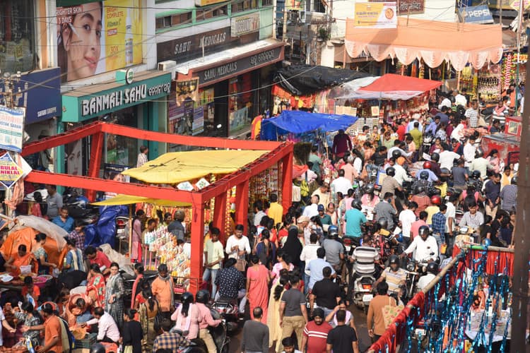 Jamshedpur News : जमशेदपुर में धनतेरस पर 380 करोड़ का हुआ कारोबार