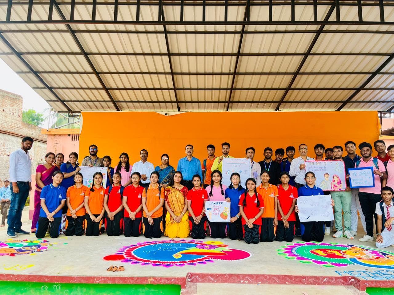 दीया सजाओ व रंगोली बनाओ प्रतियोगिता आयोजित