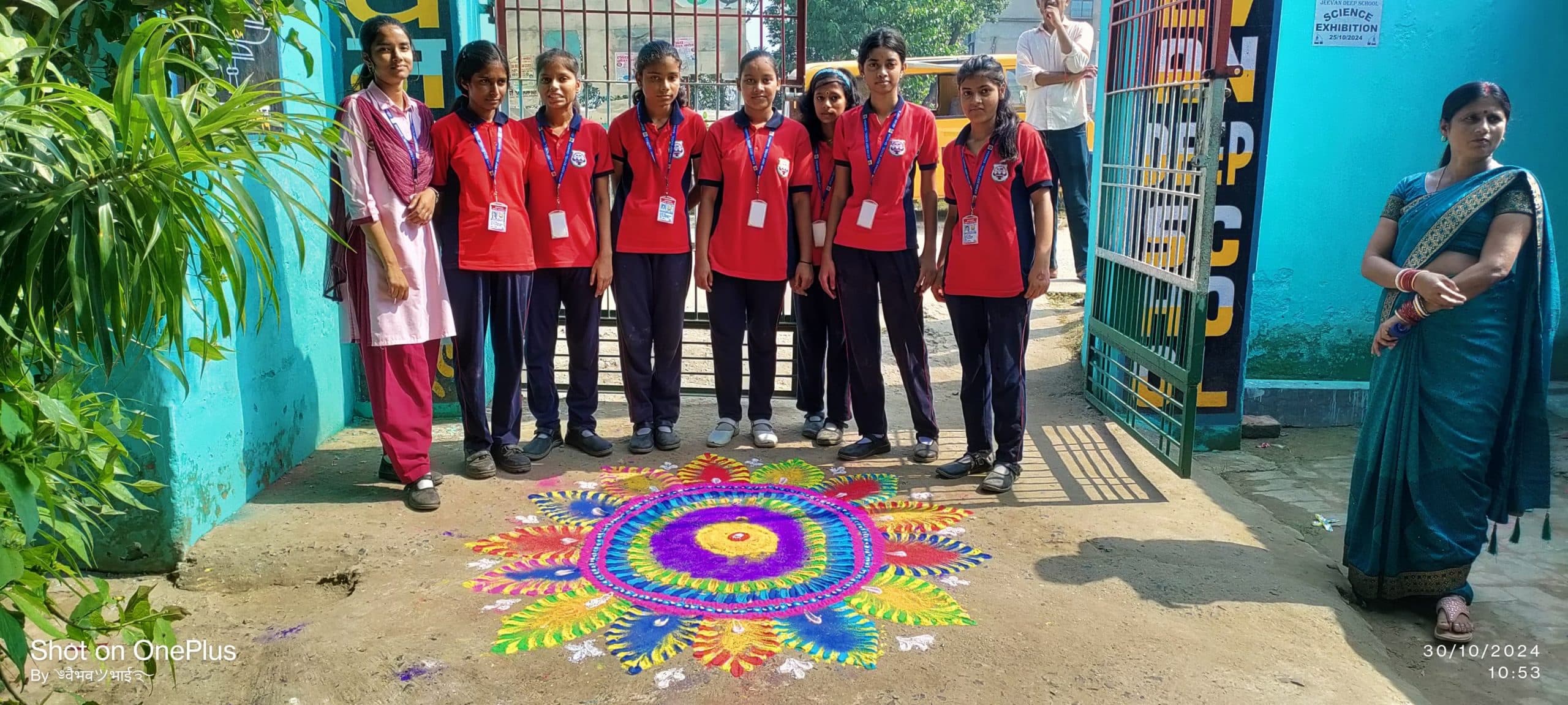 ग्रीन पटाखा का उपयोग करें और मिट्टी के दीये जलायें