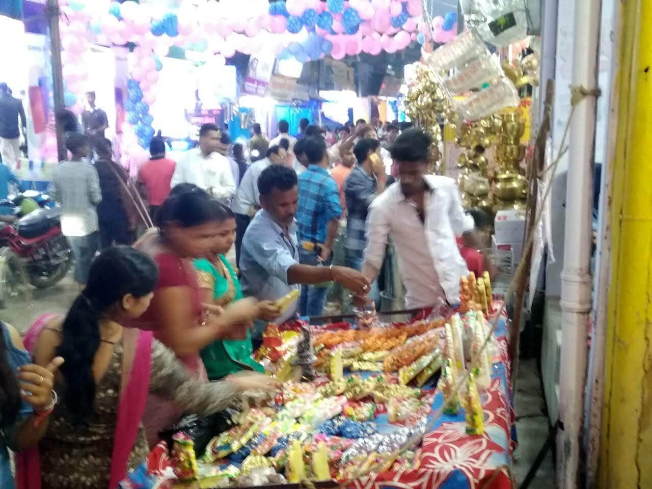 दीपावली और काली पूजा आज,  देर रात खुलेगा मंदिर का पट