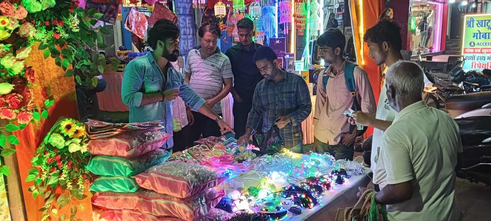 Darbhanga News: घर-घर से निकला यमदीप, प्रकाश पर्व दीपावली आज