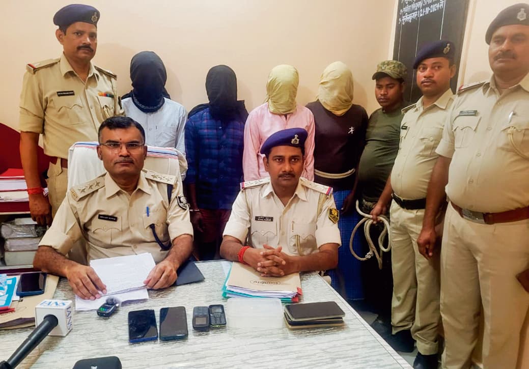 Jahanabad News : दोहरे हत्याकांड का पुलिस ने किया खुलासा, चार अपराधी गिरफ्तार