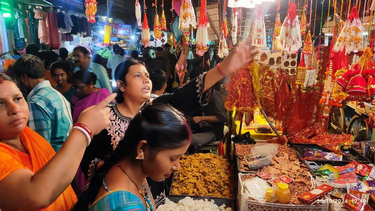 दीपावली के उत्सवी माहौल में डूबी रेल नगरी जमालपुर