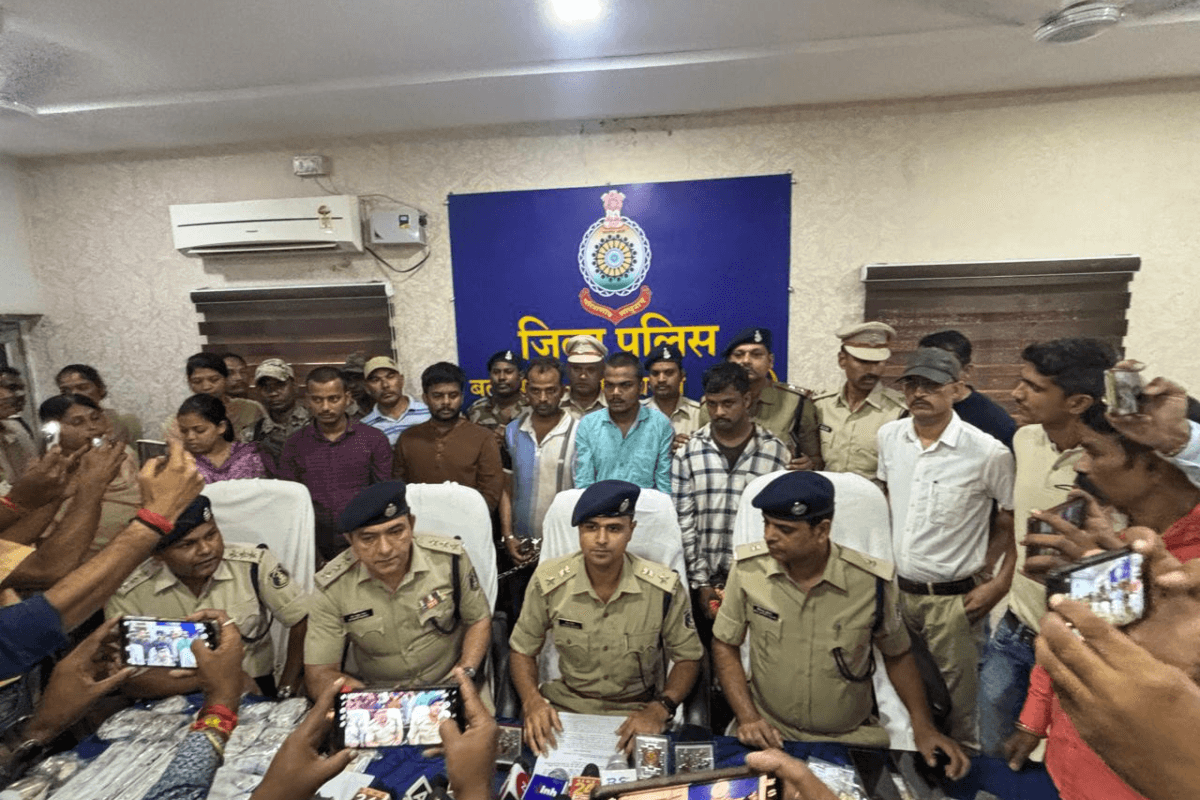 झारखंड का कुख्यात ज्वेलरी दुकान लुटेरा सोनू और मोनू गिरफ्तार, 3 किलो सोना और 7 किलो चांदी बरामद
