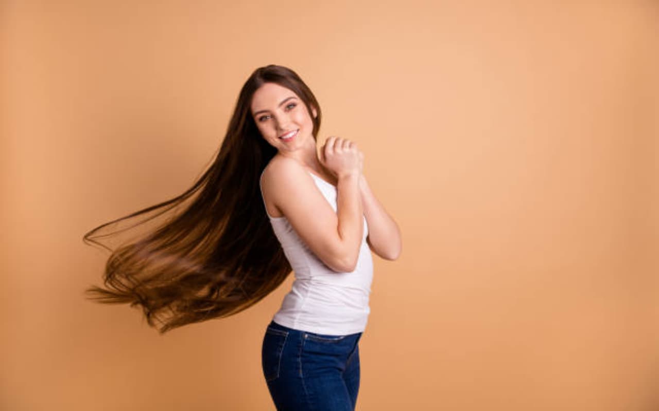Hair Care Tips: सर्दी में रखें बालों की ये 5 तरह से केयर, आप भी जानिए
