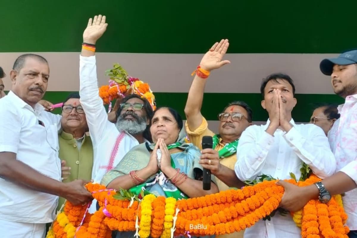 Jharkhand Chunav 2024: हेमंत सोरेन ने चुनाव आयोग पर उठाए सवाल, कहा-इतिहास में पहली बार समय से पहले हो रहा चुनाव Jharkhand Chunav 2024: हेमंत सोरेन ने चुनाव आयोग पर उठाए सवाल, कहा-इतिहास में पहली बार समय से पहले हो रहा चुनाव