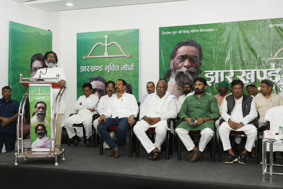 Jharkhand Assembly Election: सीटों के बंटवारे और JMM प्रत्याशी चयन के लिए शिबू सोरेन और हेमंत सोरेन अधिकृत