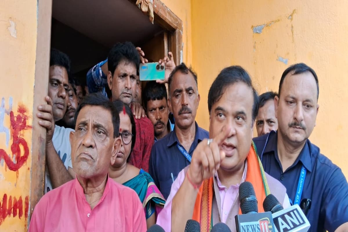 Jharkhand Chunav 2024: नाराज सत्यानंद झा बाटुल को मनाने पहुंचे हिमंता बिस्वा सरमा, बंद कमरे में घंटों की गुफ्तगू