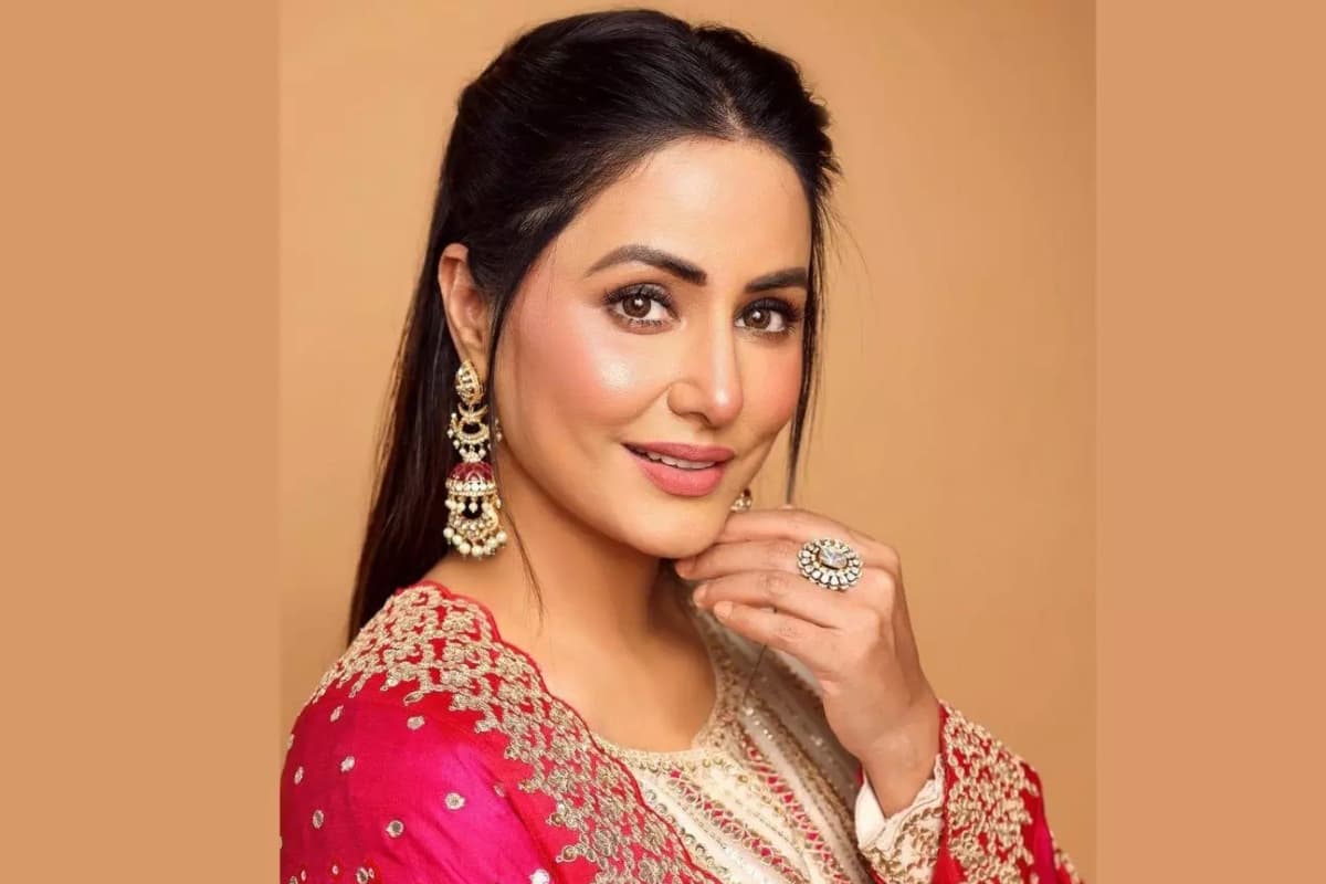 Hina Khan: ब्रेस्ट कैंसर से जूझते हुए भी हिना खान ने गुलाबी साड़ी में ढाया कहर, देखें वायरल तस्वीरें