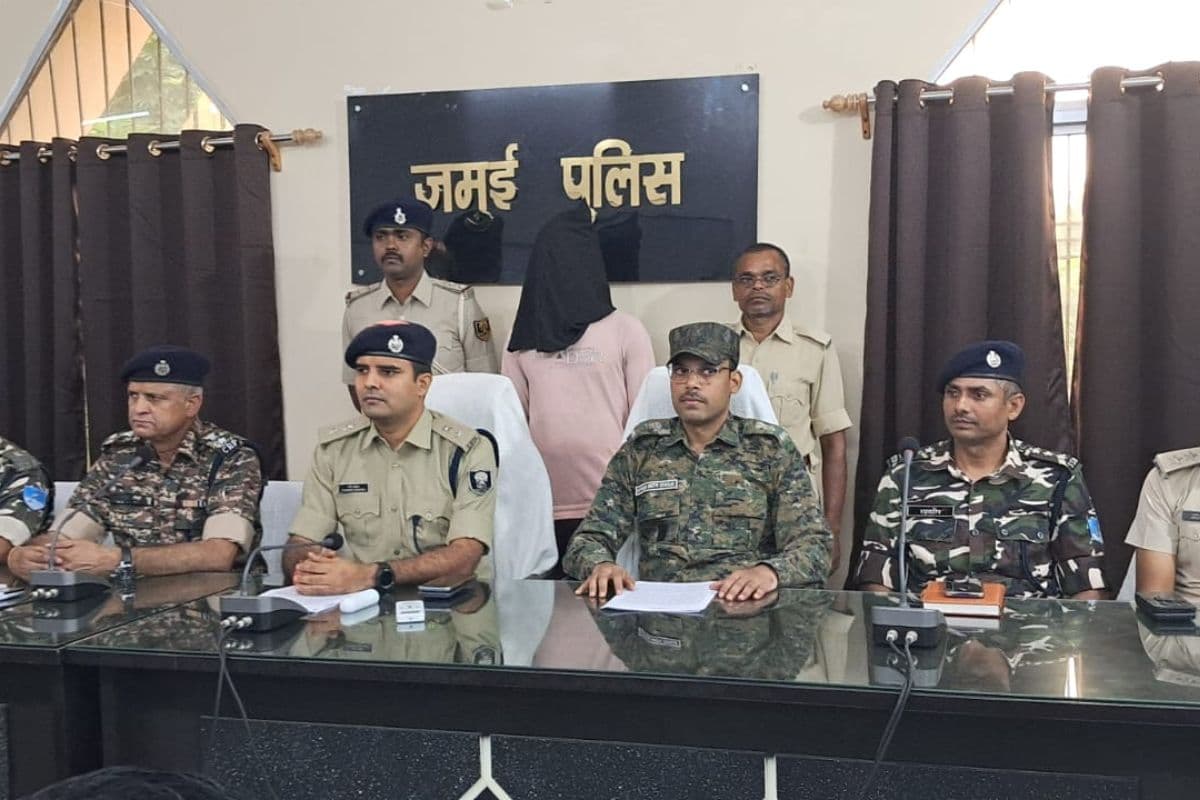 Bihar News: नक्सली संगठन को मजबूत करने में लगा था 2 लाख का इनामी मतला कोड़ा, पुलिस ने किया गिरफ्तार