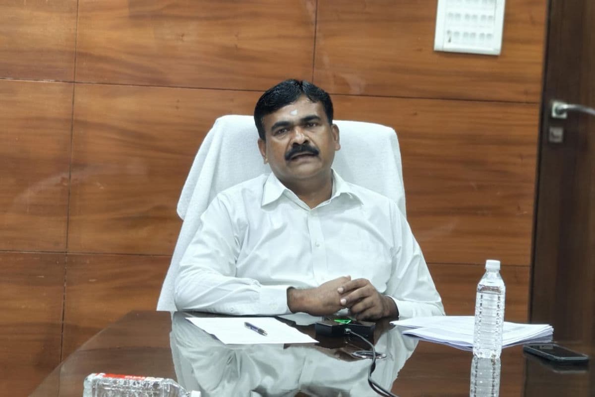 Jharkhand Chunav 2024: CEO ने प्रवर्तन एजेंसियों के साथ की बैठक, कहा- अवैध धन और सामग्री पर लगायें प्रतिबंध