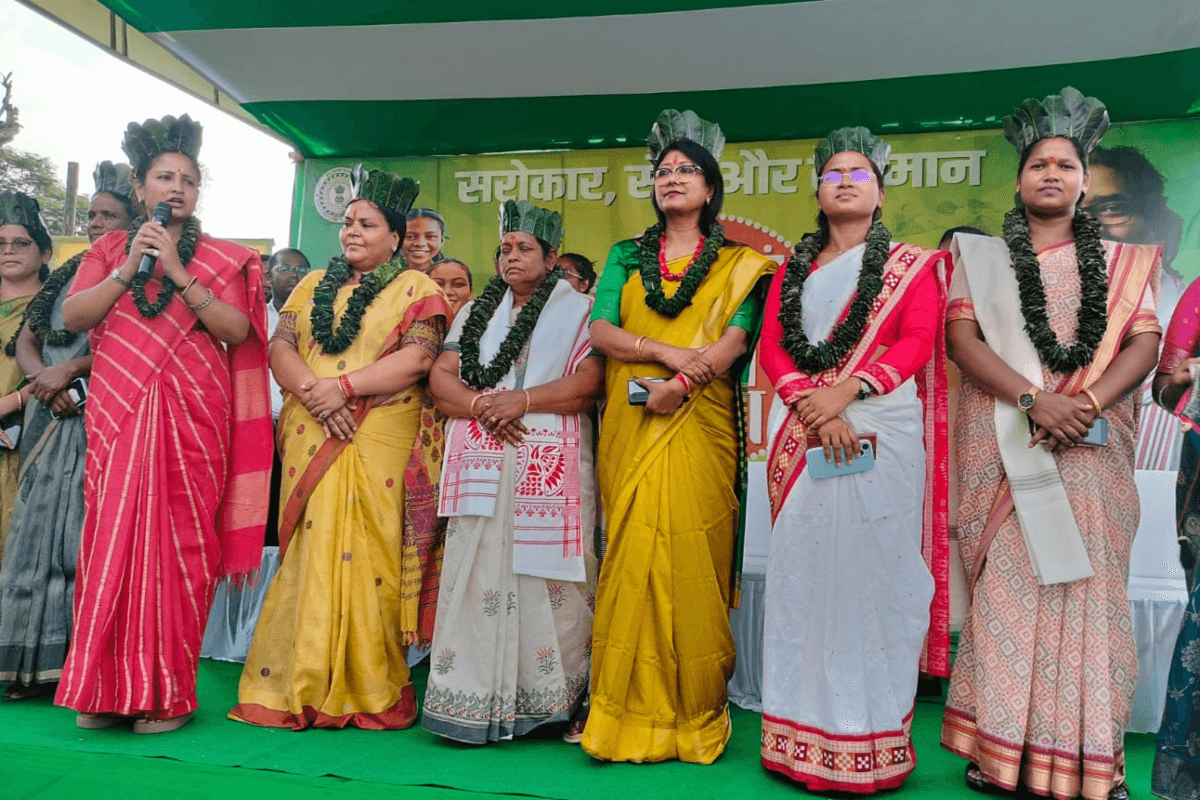 लोहरदगा में गरजीं कल्पना सोरेन, नाम लिये बिना BJP पर साधा निशाना, बोलीं-झारखंड में घूम रहे महिलाओं को गुमराह करने वाले