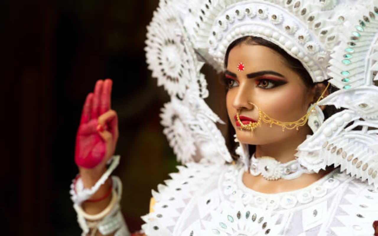 Shardiya Navratri 2024 Upay: नवरात्रि में करें ये खास उपाय, आर्थिक तंगी होगी दूर और मां दुर्गा का मिलेगा आशीर्वाद