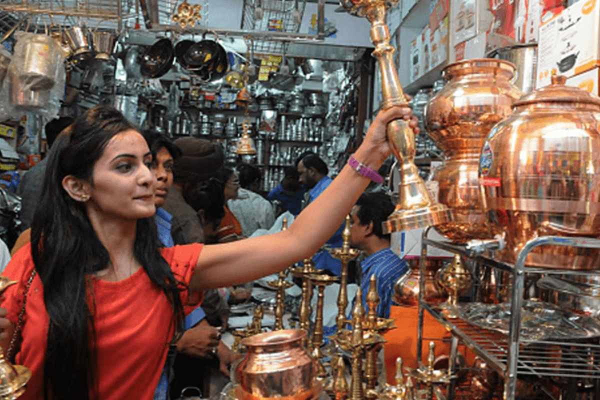 Muzaffarpur Dhanteras 2024: सज गया बाजार, आज होगी जमकर खरीदारी, जानिए शुभ मुहूर्त