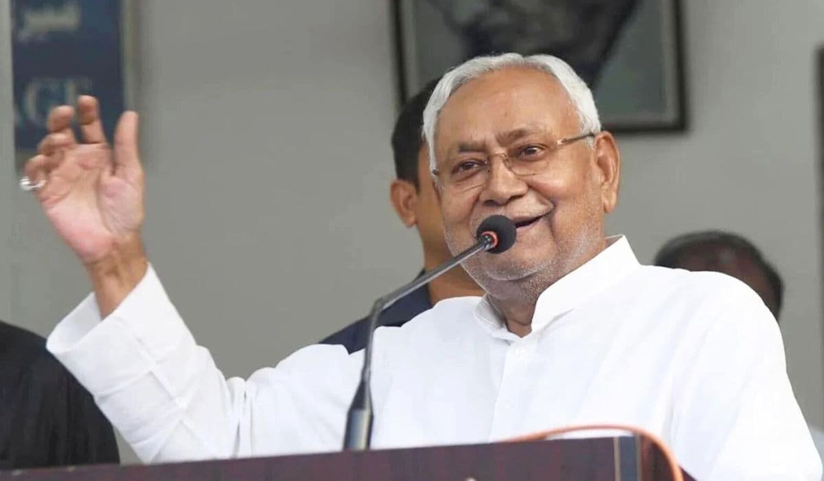 CM Nitish कल जाएंगे दिल्ली, पूर्व पीएम मनमोहन सिंह के परिवार से कर सकते हैं मुलाकात