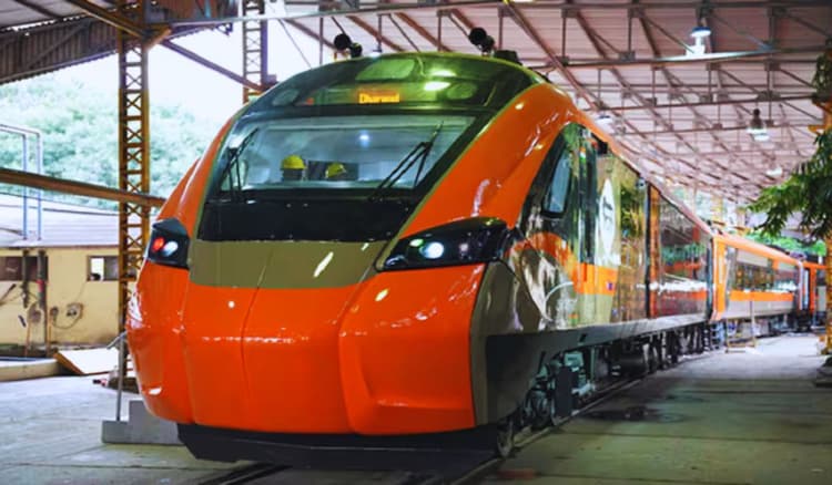 अब छपरा से गुजरेगी Vande Bharat ट्रेन, बस इतने देर में पहुंच जाएंगे लखनऊ