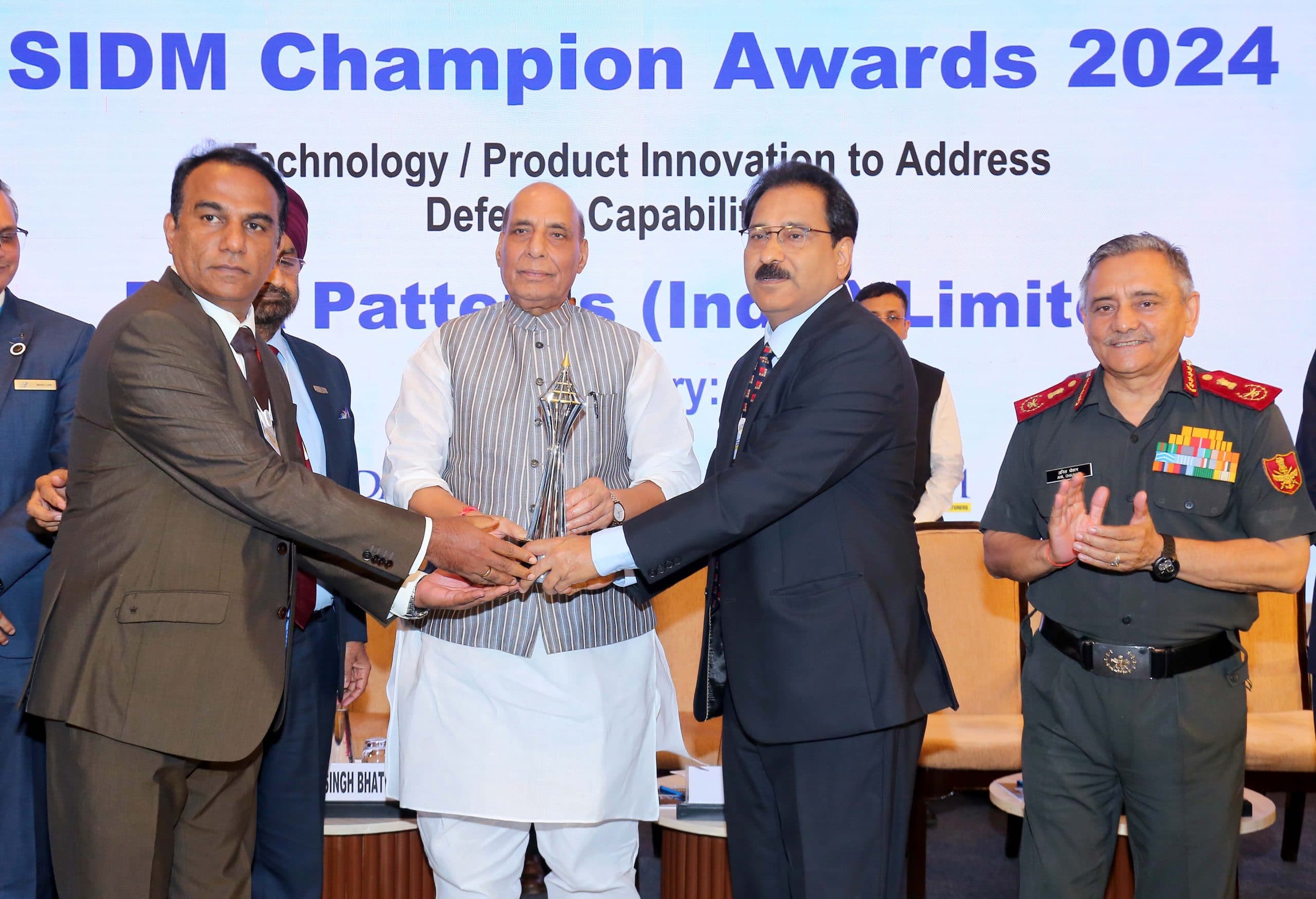 Defense: भविष्य के युद्ध में एआई, साइबर सुरक्षा और तकनीक का होगा अहम रोल