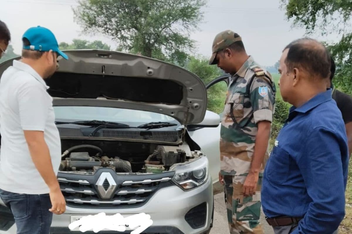 Jharkhand Election 2024: झारखंड और पश्चिम बंगाल की सीमा पर कार से मिले 77,100 रुपए कैश, बॉर्डर पर वाहनों की कड़ी जांच