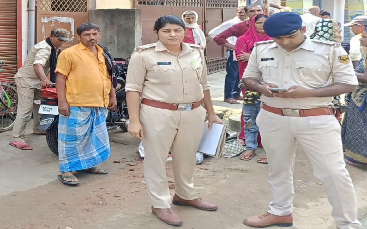 Bihar News: बांका के गेस्ट हाउस में युवती ने की खुदकुशी, परिजनों को कमरे में लटका मिला शव