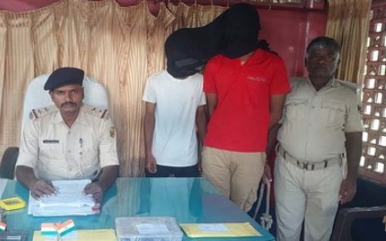 Bihar News: सोशल मीडिया के जरिये हथियारों का होता है सौदा, पूर्णिया में गिरोह के दो शातिर धराए