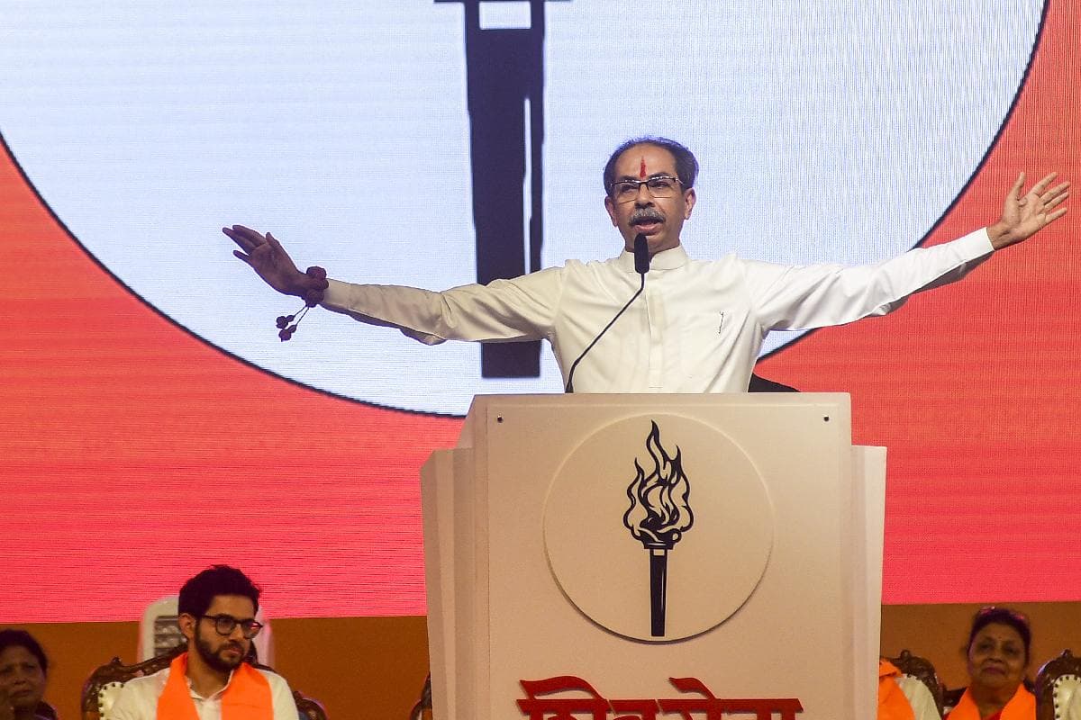 Uddhav Thackeray Health Updates: उद्धव ठाकरे के हार्ट में ब्लॉकेज, हुई एंजियोग्राफी