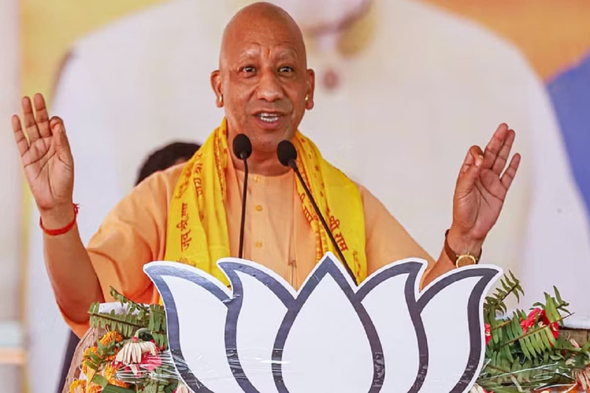 'AAP झूठ की मशीन' योगी आदित्यनाथ ने  केजरीवाल पर साधा निशाना