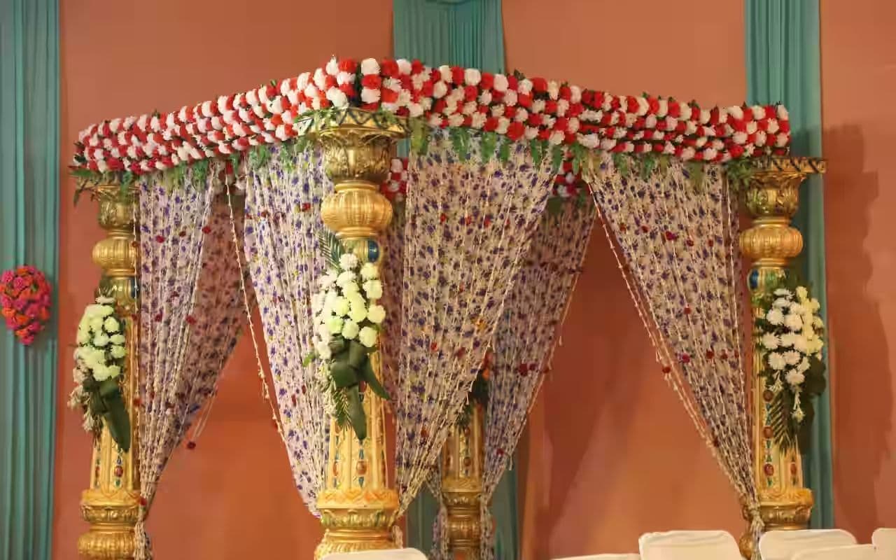 Theft: भागलपुर में असिस्टेंट कमांडेंट की शादी के बाद हंगामा, लड़की पक्ष ने लगाया गहने और पैसे चोरी करने का आरोप