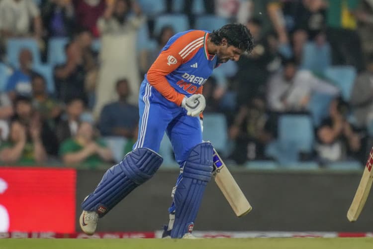 Tilak Varma ने लगातार तीसरा शतक जड़ बनाया वर्ल्ड रिकॉर्ड, ऐसा करने वाले बने पहले बल्लेबाज