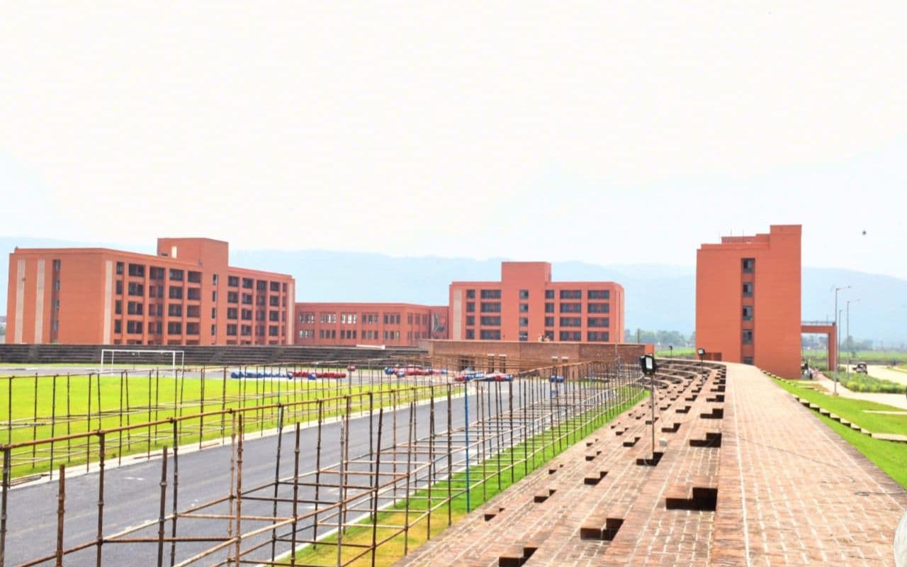 हॉकी चैंपियंस ट्रॉफी है झांकी, असली खेल है बाकी, जानिए राजगीर स्पोर्ट्स कॉम्प्लेक्स कैसे बदलेगी बिहार की तकदीर