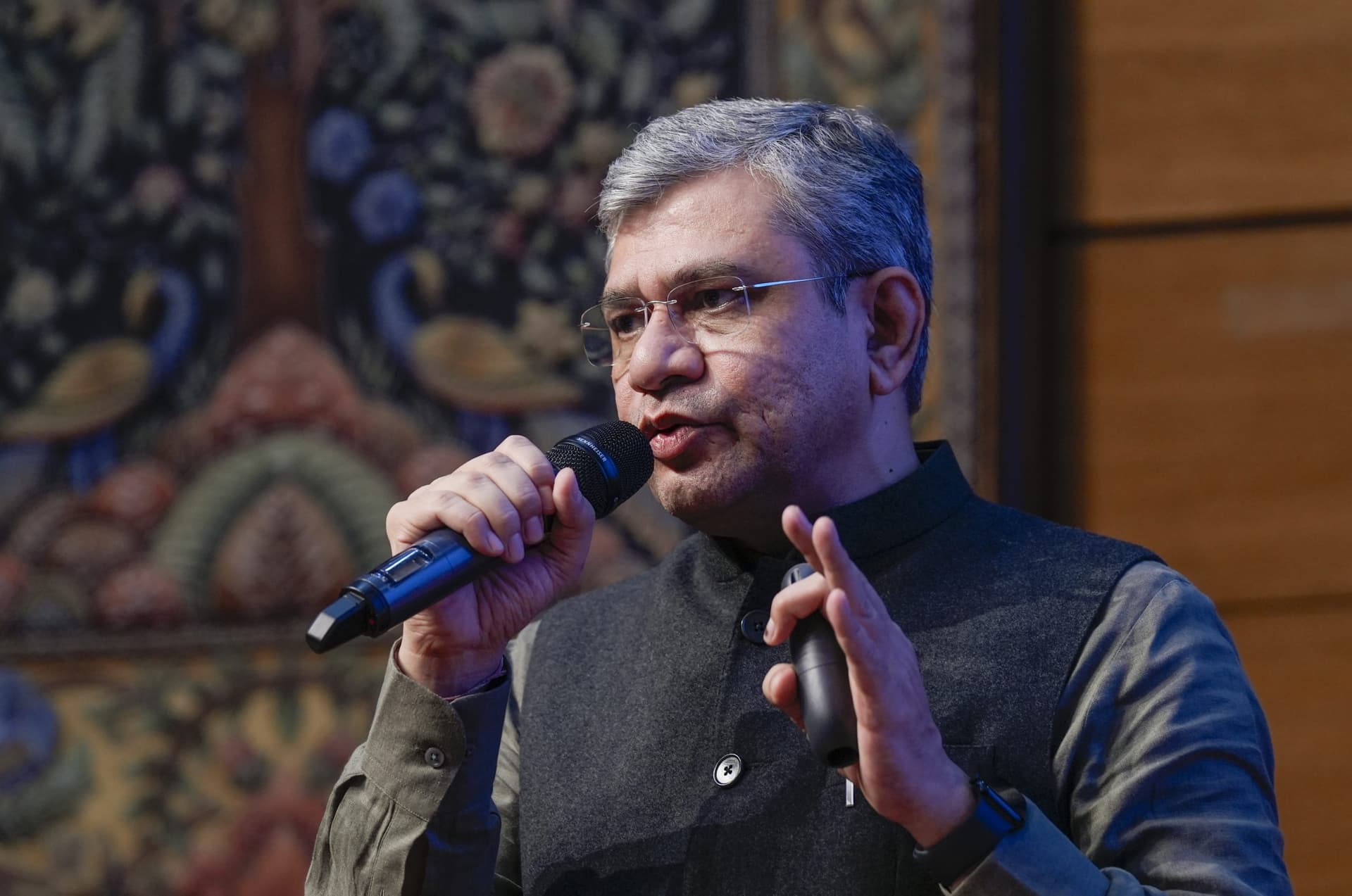 Cabinet Decision PAN 2.0: केंद्र सरकार ने दी PAN 2.0 और दो पनबिजली परियोजनाओं को मंजूरी, जानिए कैबिनेट के अहम फैसले