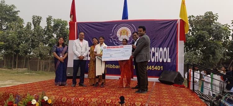 National Fencing Champion : अपनी तलवार से गोल्ड मेडल जीतकर लौटी केशर राज का विजेता की तरह सम्मान