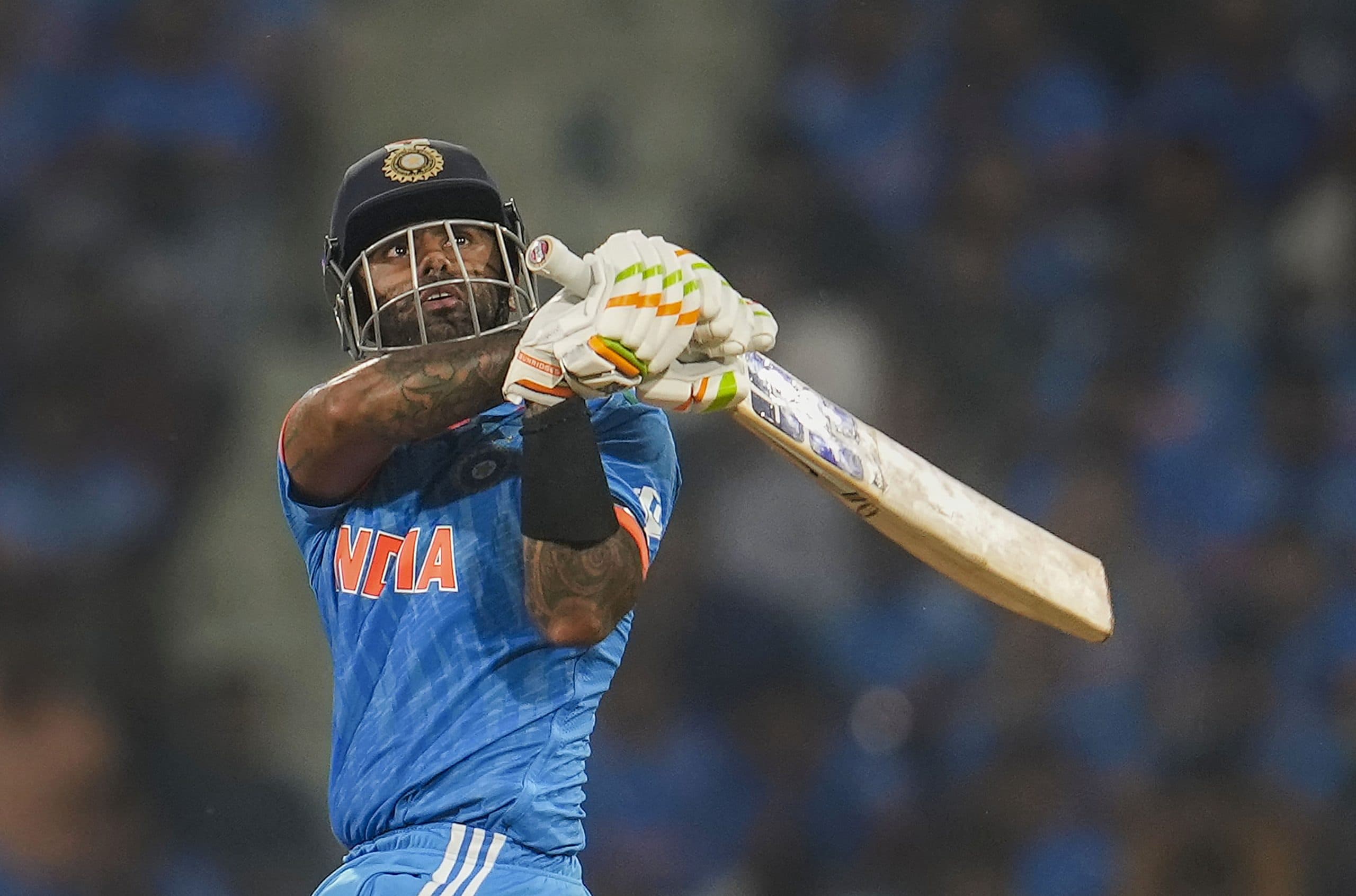 सूर्यकुमार यादव ने करियर की पहली ही गेंद पर जड़ा था छक्का, इंग्लैंड की ही थी टीम, देखें वीडियो