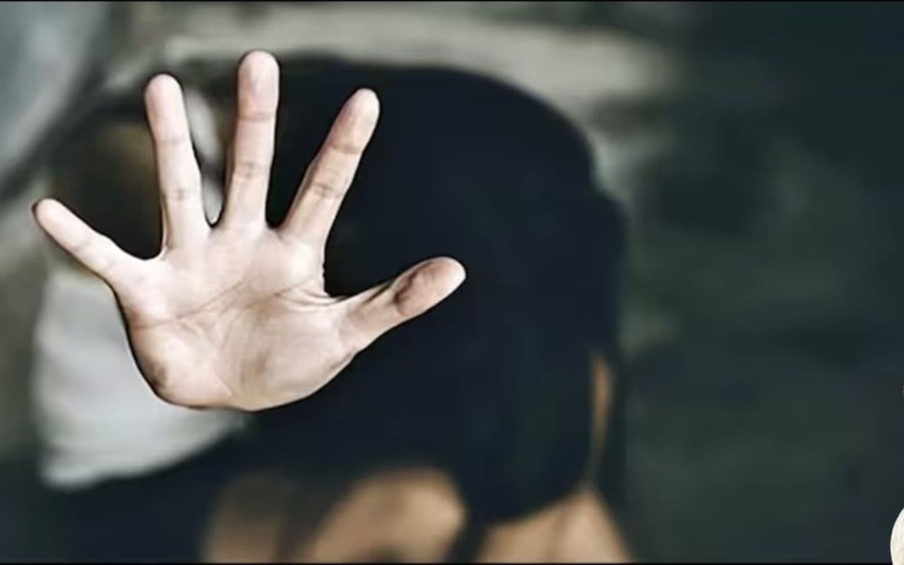 Bihar News: चोरी के आरोप में महिला से हैवानियत, सिर मुंडवाकर सड़क पर घुमाया