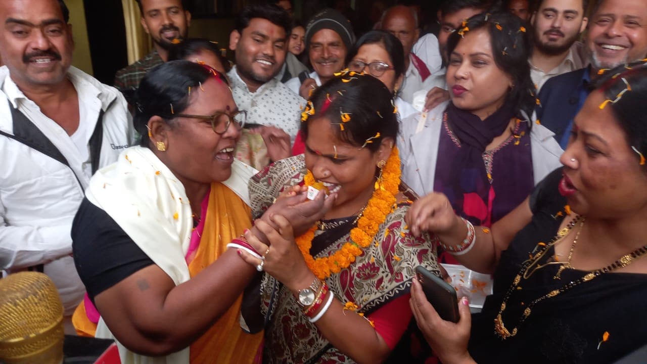 Bihar By Election Results: इमामगंज में एनडीए की जीत, दीपा मांझी ने समर्थकों के साथ मनाया जश्न