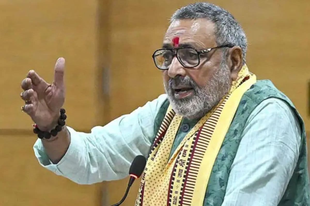 Bihar: रांची को कराची और दुमका को बांग्लादेश बनाना चाहते हैं हेमंत, वोटिंग से पहले गिरिराज सिंह का दावा