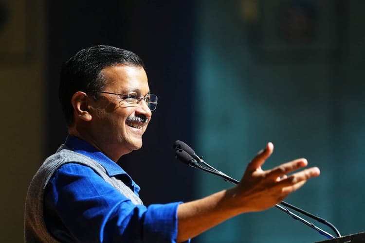 Delhi Election 2025 : महिलाओं को हर महीने 1,000 रुपये की एक और ‘रेवड़ी’ बांटेंगे अरविंद केजरीवाल