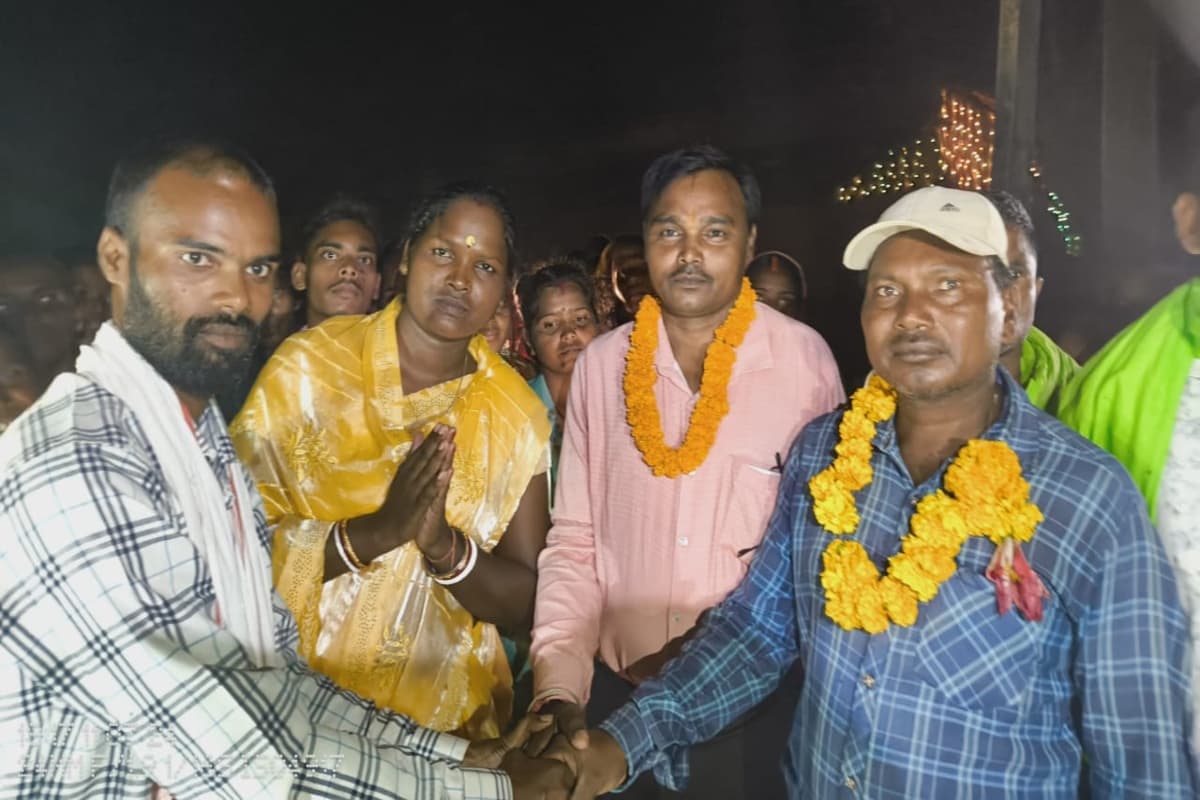 Jharkhand Election 2024: जारी है दलबदल, चुनाव से पहले दिनेश साहू और अंगद महतो ने बीजेपी छोड़ थामा JLKM का दामन