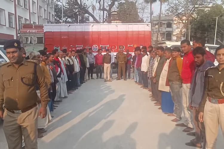 मुजफ्फरपुर में जाम छलकाने के बाद निकली बारात, 40 शराबी बाराती बने हवालात के मेहमान