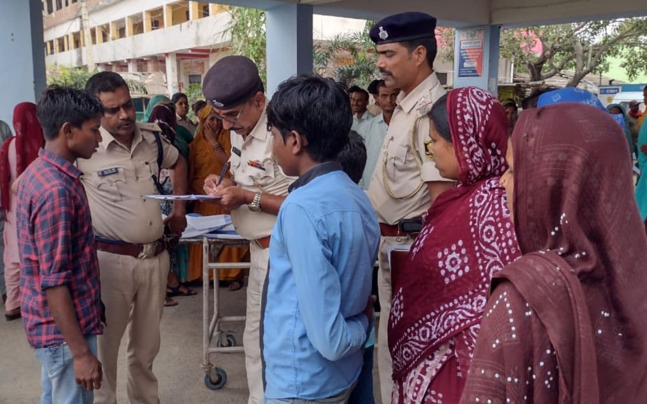 Bihar News: दरभंगा में सफाई विवाद में दिव्यांग की हत्या, धारदार हथियार से हमला कर फरार हुआ आरोपी