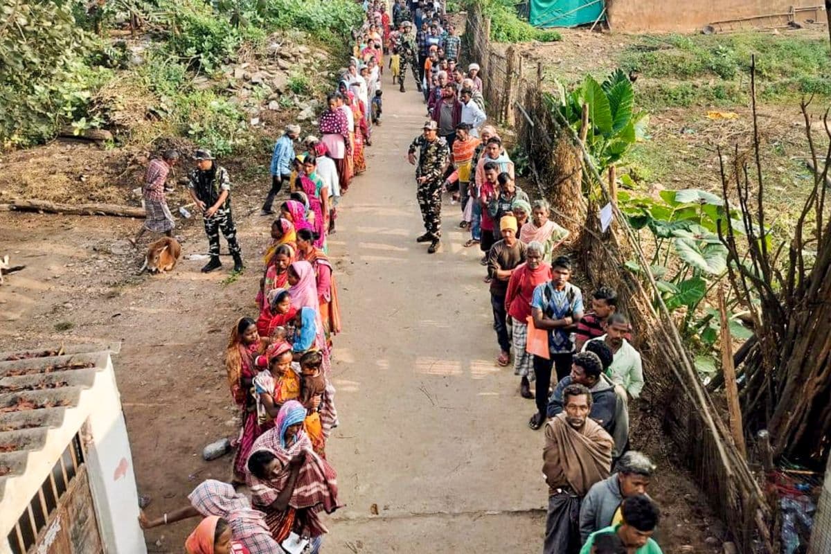 By Election 2024: वायनाड में मतदान प्रतिशत में गिरावट, 10 राज्यों की 31 सीटों का ऐसा रहा हाल