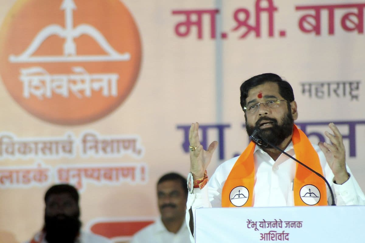 Maharashtra Elections 2024: एक्शन में चुनाव आयोग, सीएम एकनाथ शिंदे के बैग की फिर से हुई जांच