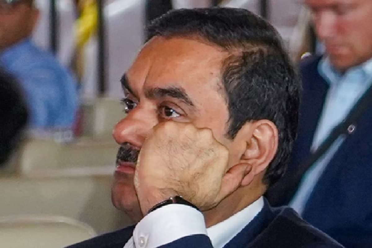 अदाणी ग्रुप की कंपनियों के शेयर दूसरे दिन भी धराशायी, अदाणी ग्रीन 11% टूटी