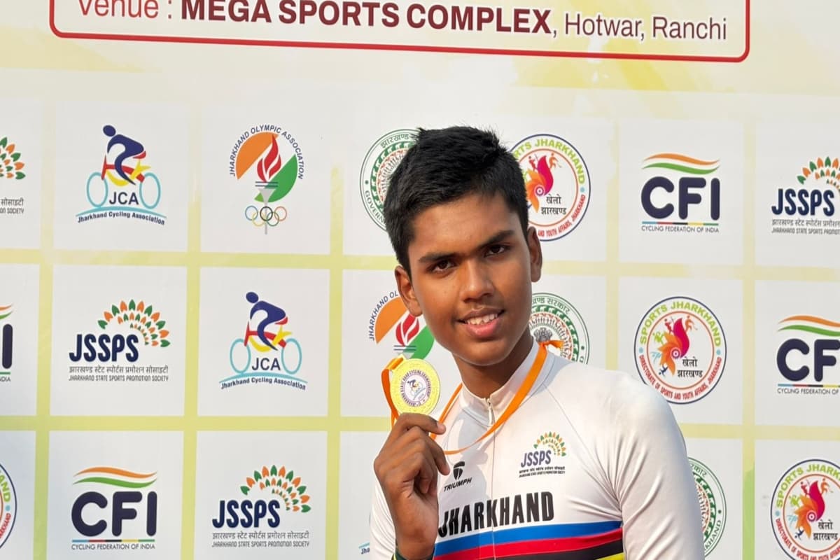 Palamu News: सुतत्व ऋजु ने फिर रचा इतिहास, साइकिलिंग प्रतियोगिता में जीता स्वर्ण, इतनी बार जीत चुके हैं पदक
