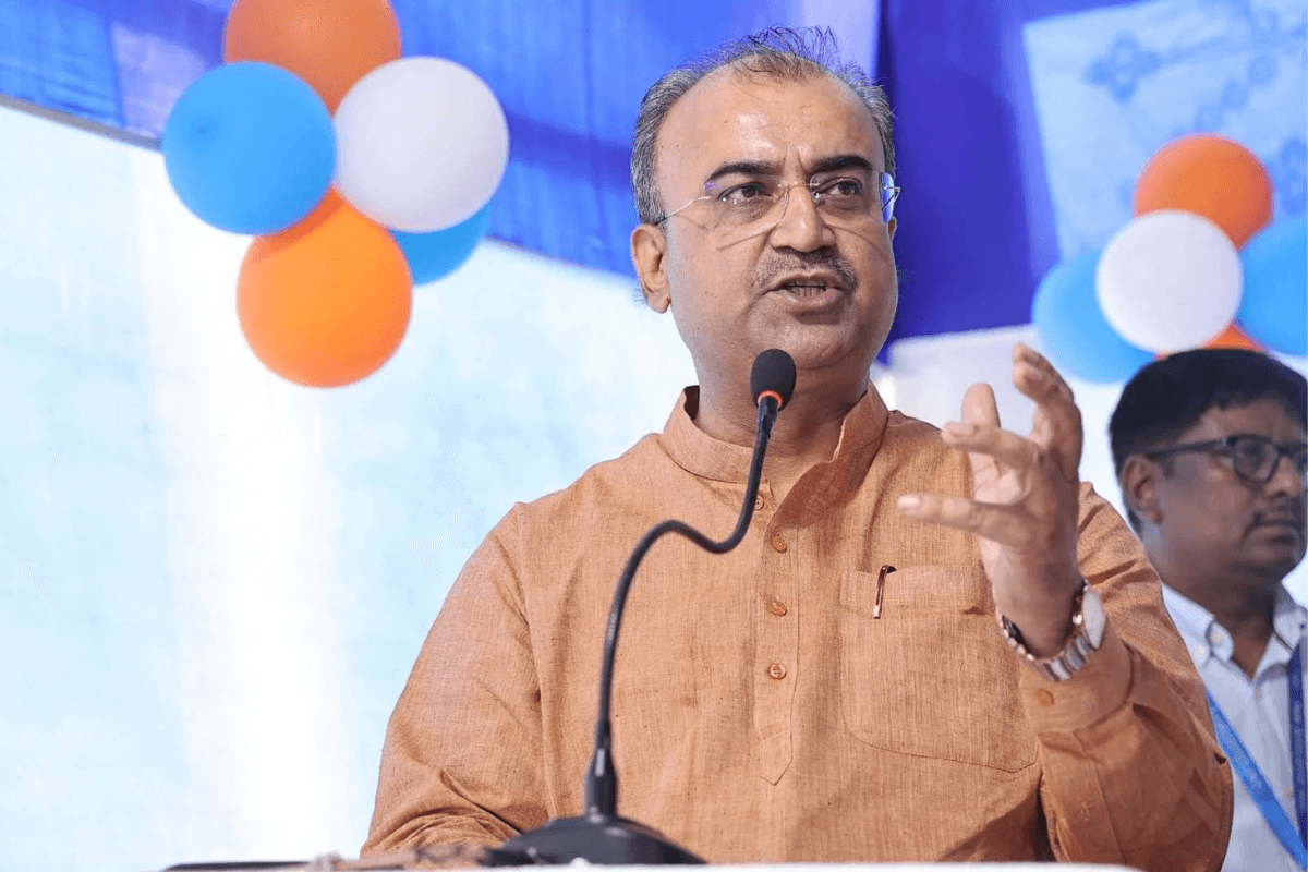 Mangal Pandey: पीएमसीएच मामले में तीन दिन बाद स्वास्थ्य मंत्री ने लिया संज्ञान, इलाज में कोताही करनेवाले पर होगी कार्रवाई