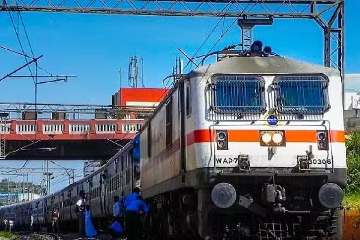 Railway Sarkari Naukri 2025