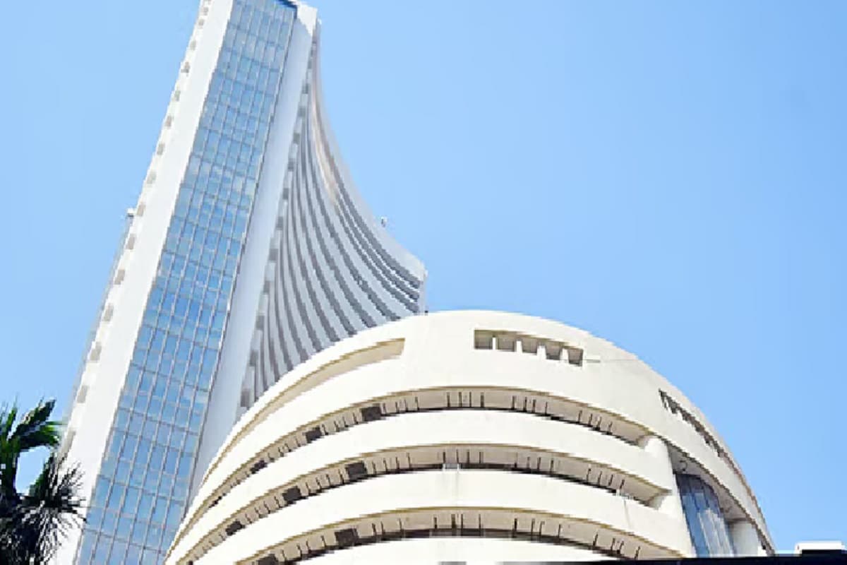 शेयर बाजार में तेज गिरावट, 105 अंक गिरकर बंद हुआ सेंसेक्स