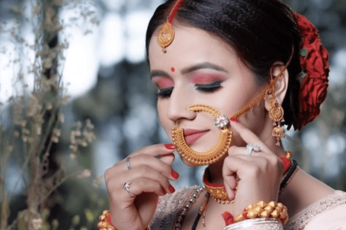 Traditional Nath Designs for Chhath Pooja: छठ पूजा के लिए देखें नथ के लेटेस्ट ट्रेंड डिजाइन