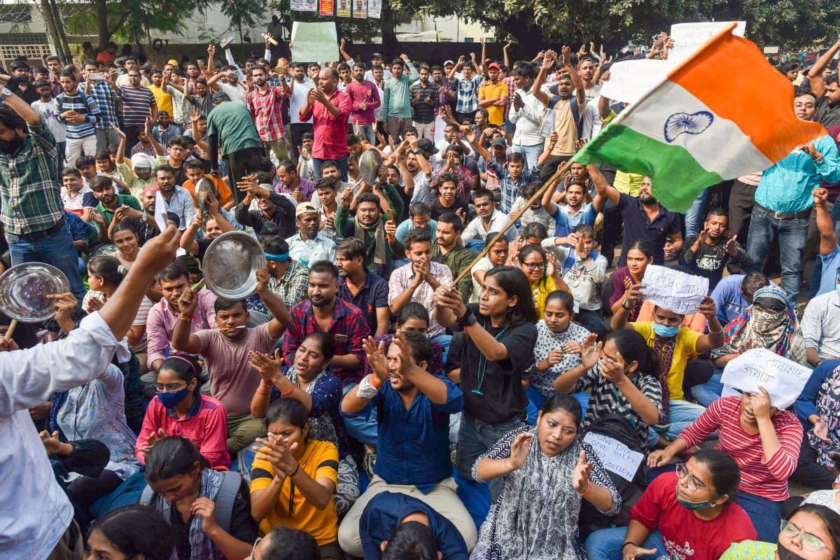 UPPSC Protest: अब एक दिन में होगी PCS 2024 की परीक्षा, UPPSC ने प्रदर्शनकारी छात्रों की मांग मानी